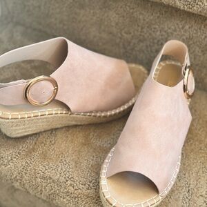 Elegant Pink Wedge Sandals